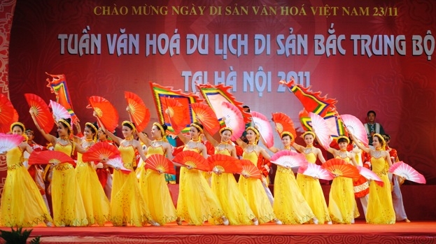 ໄຂວັນມໍລະດົກ​ວັດທະນະທຳ​ຫວຽດນາມ​ຄັ້ງ​ທີ່ 7 ຢູ່ຮ່າໂນ້ຍ